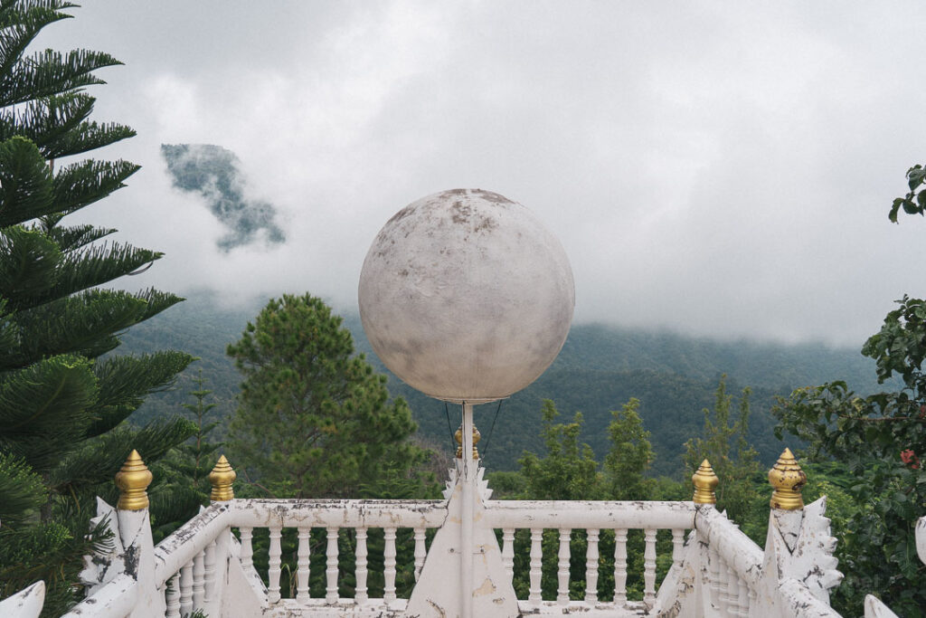 惑星のような球体